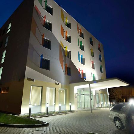 Hotel Euro Пардубице Экстерьер фото